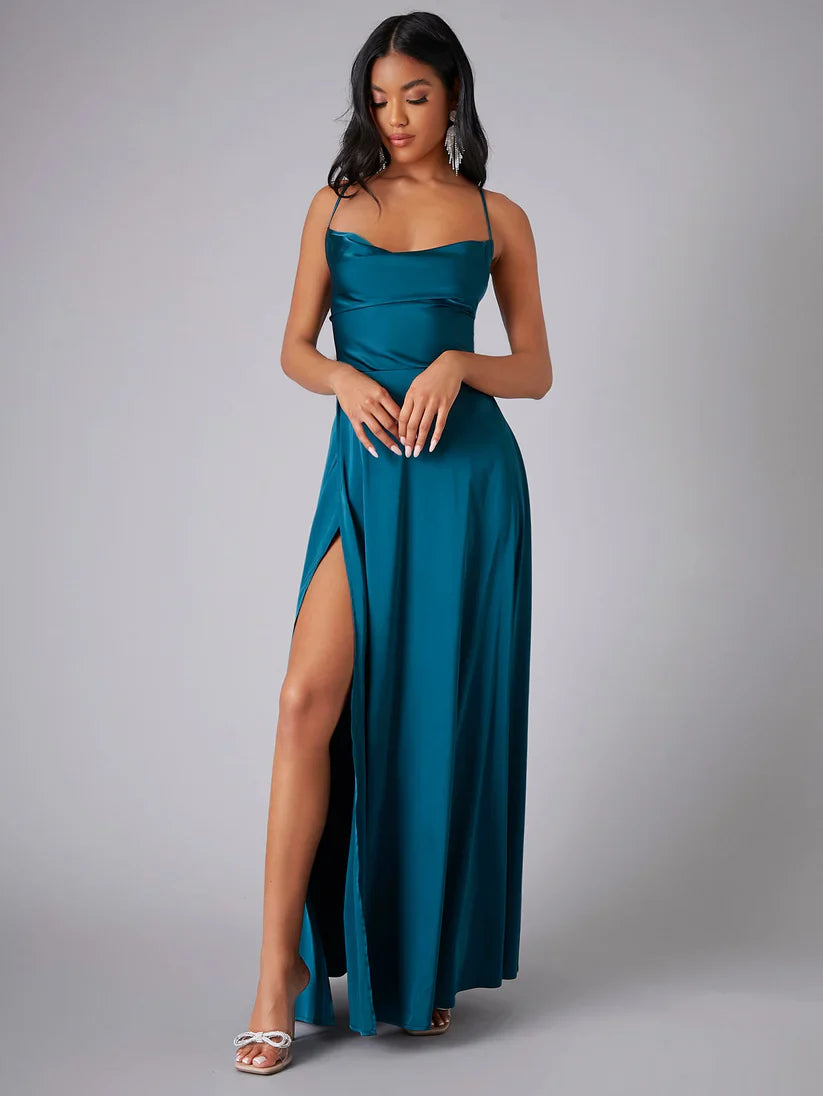 Alvaree – Elegantes Maxikleid aus Satin