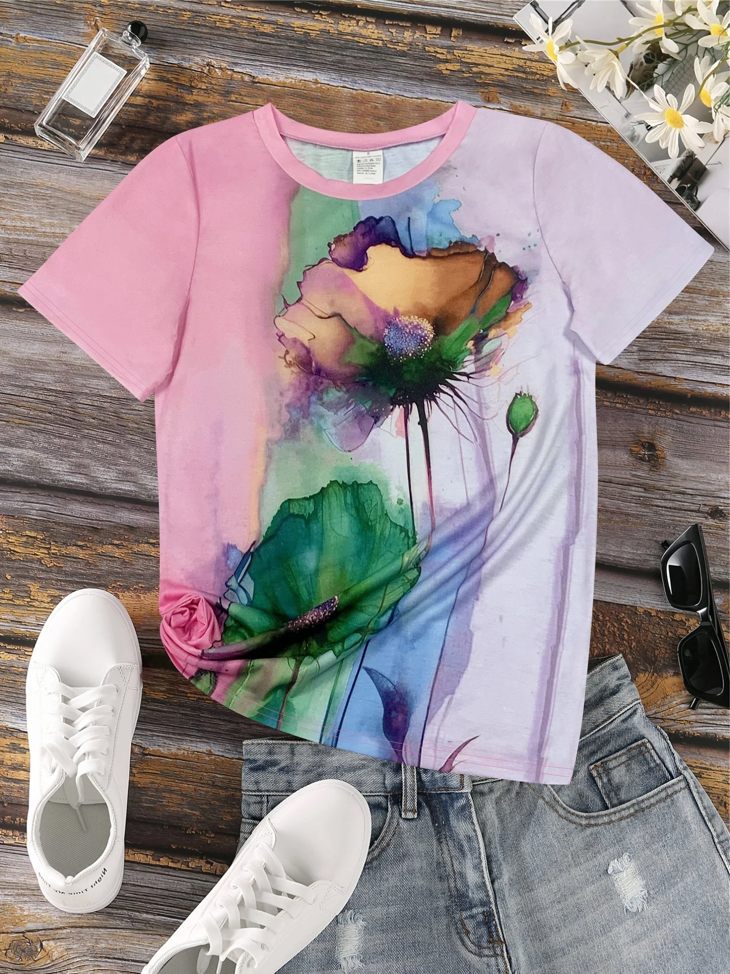 Damia – Kreatives T-Shirt mit Blumendruck