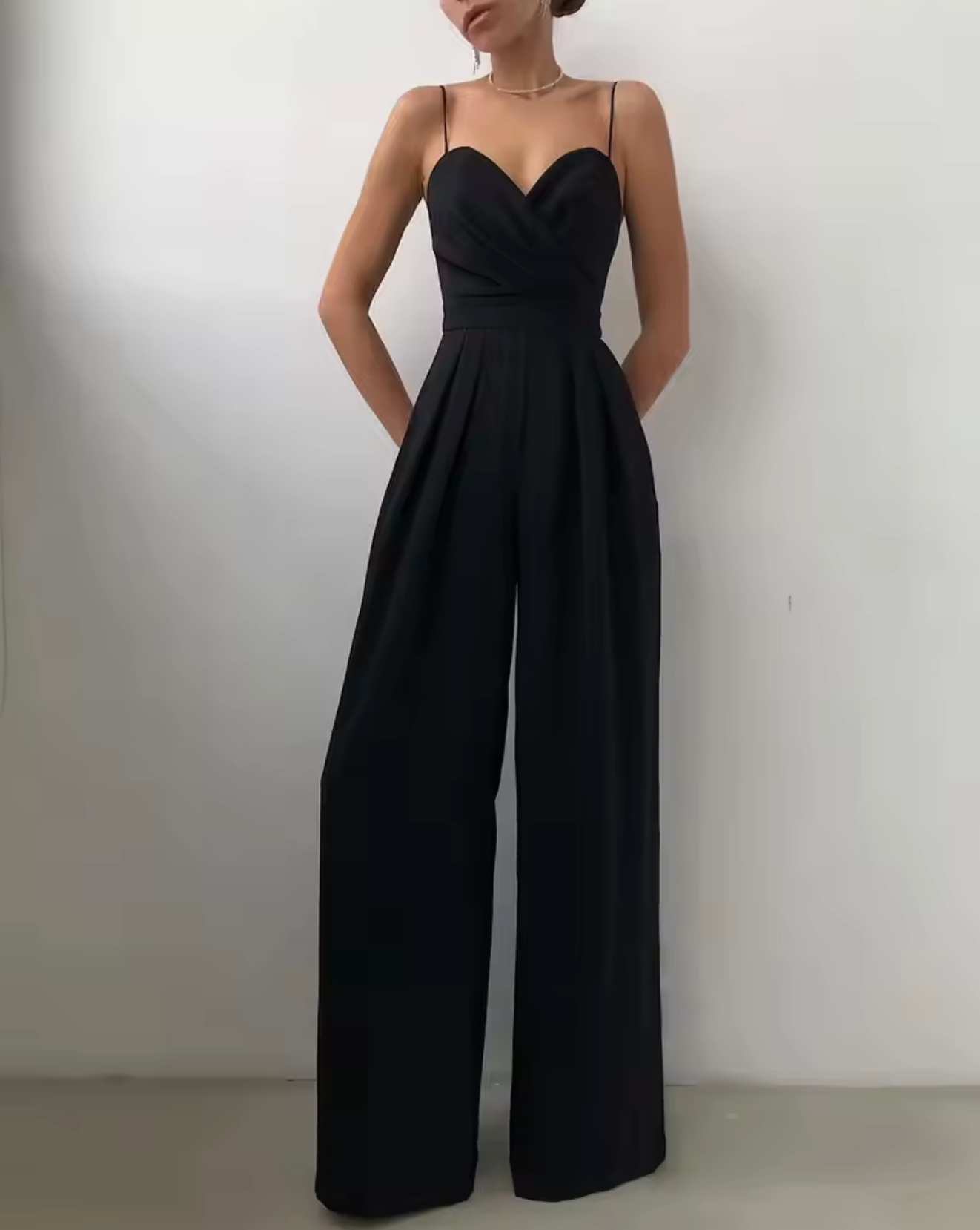 Haven – Eleganter Chiffon-Jumpsuit mit weitem Bein