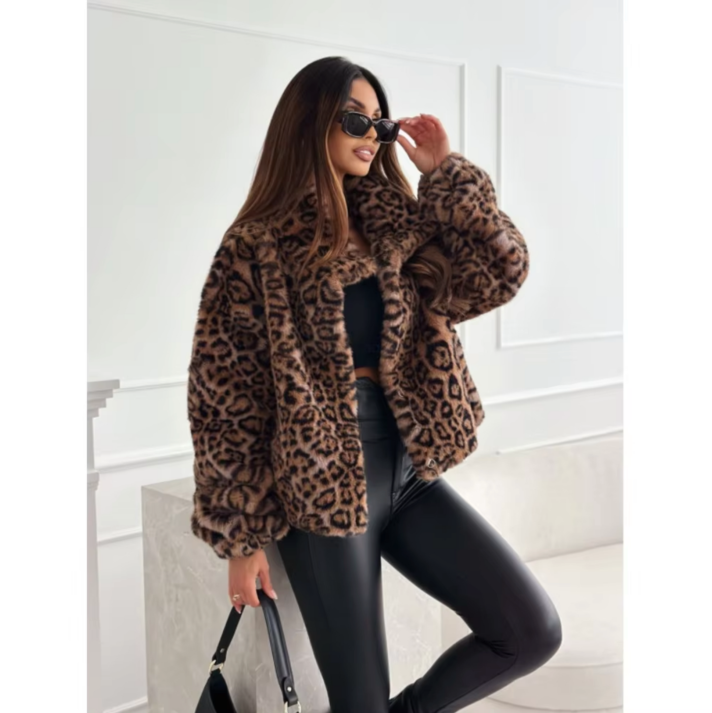 Leocadia – Pelzjacke mit Leopardenmuster