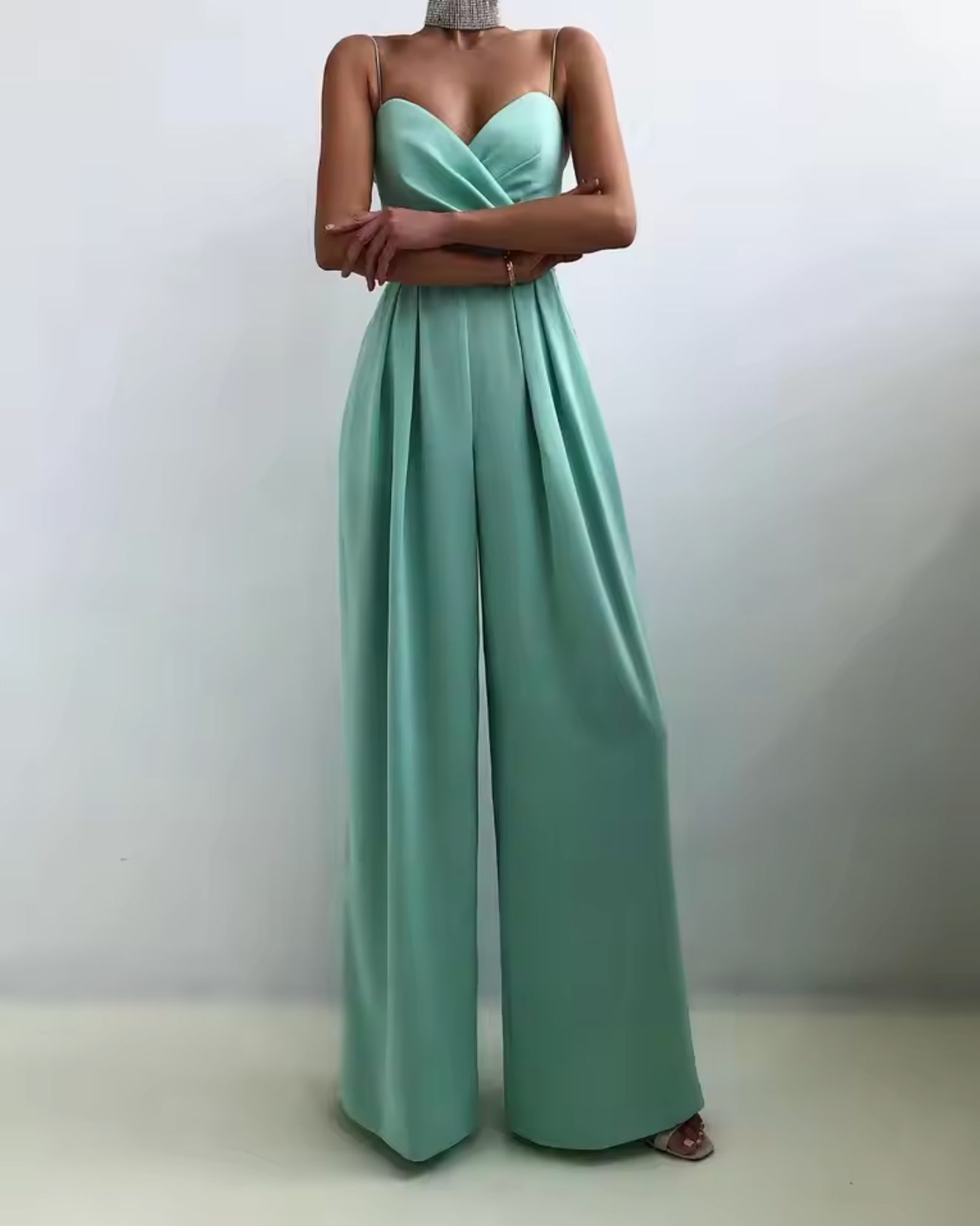 Zorya – Eleganter Ärmelloser Jumpsuit mit weitem Bein