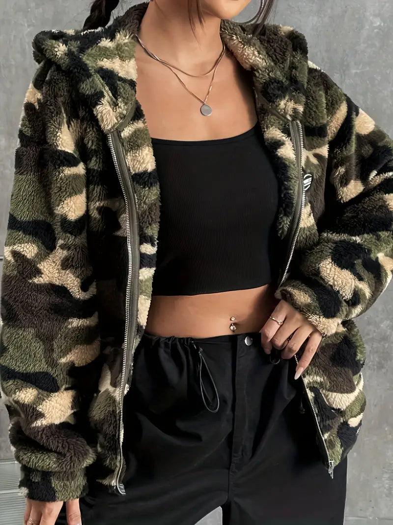 Kitty – Pelzjacke mit Camouflage-Print