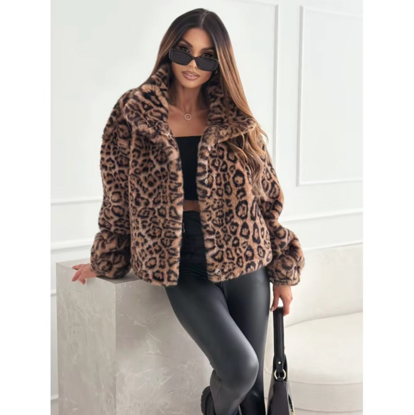 Leocadia – Pelzjacke mit Leopardenmuster