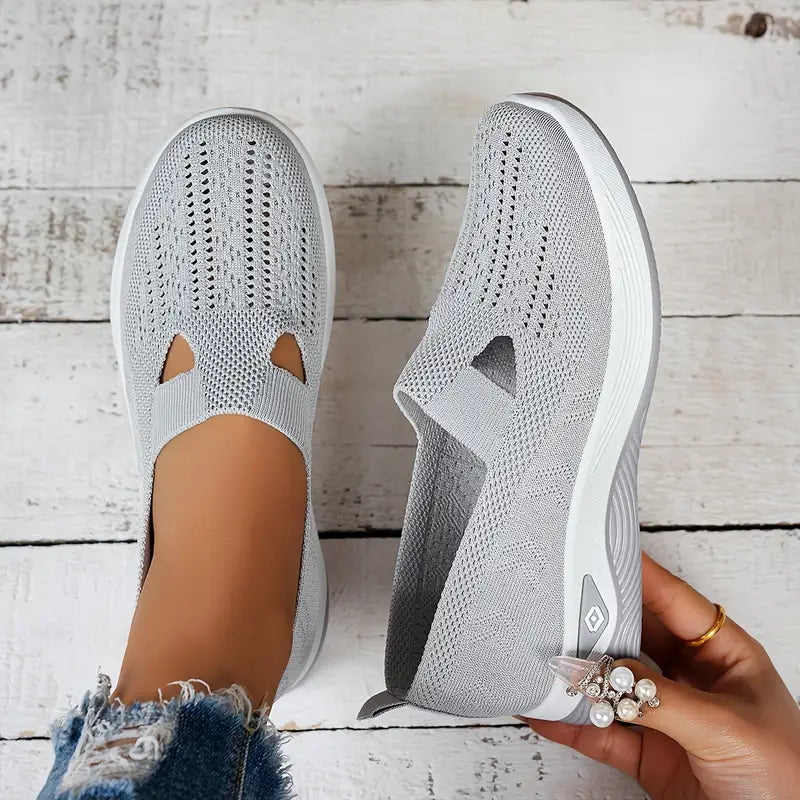 Noire – Atmungsaktive Slip-on-Schuhe aus Strick