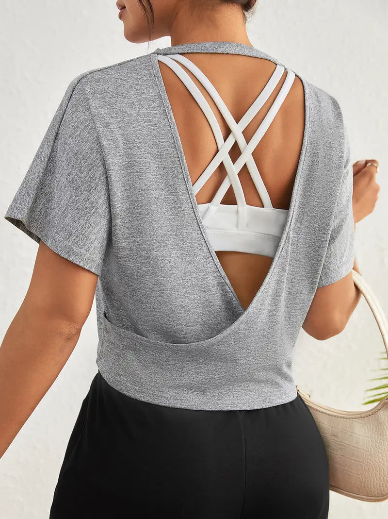 Nyxen – Sexy Crop-T-Shirt mit offenem Rücken