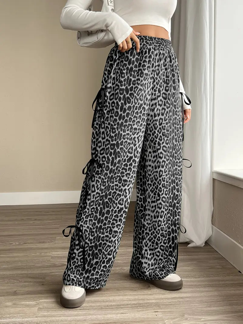 Sorenna - Stilvolle Hose mit Leopardenmuster und weitem Bein