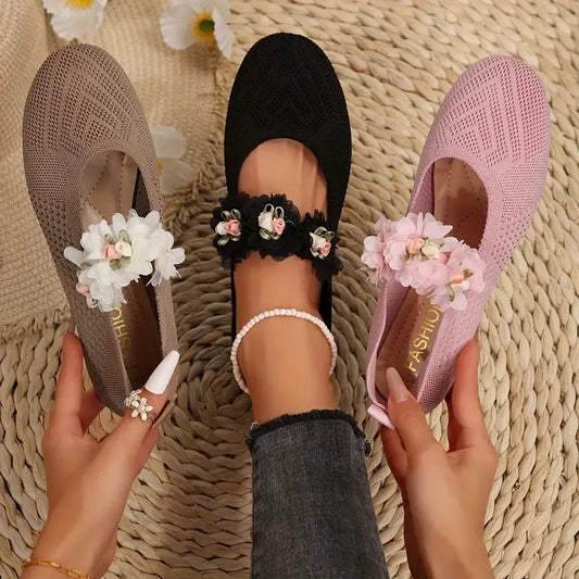 Sylverna - Charmante, mit Blumen verzierte Strick-Halbschuhe