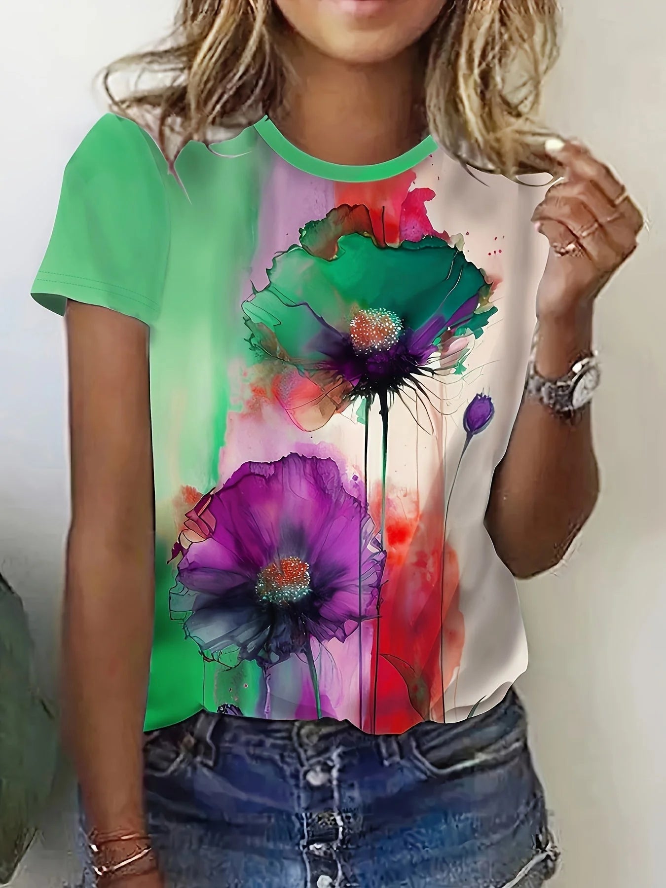 Damia – Kreatives T-Shirt mit Blumendruck