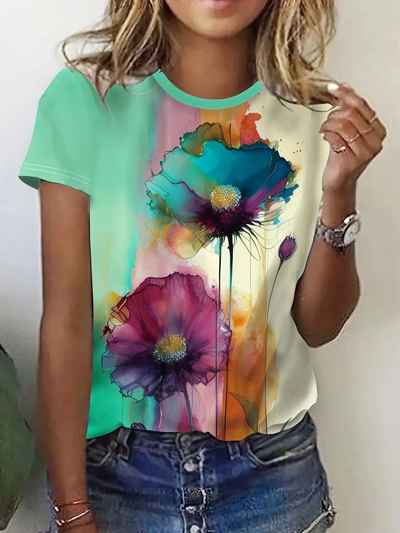 Damia – Kreatives T-Shirt mit Blumendruck