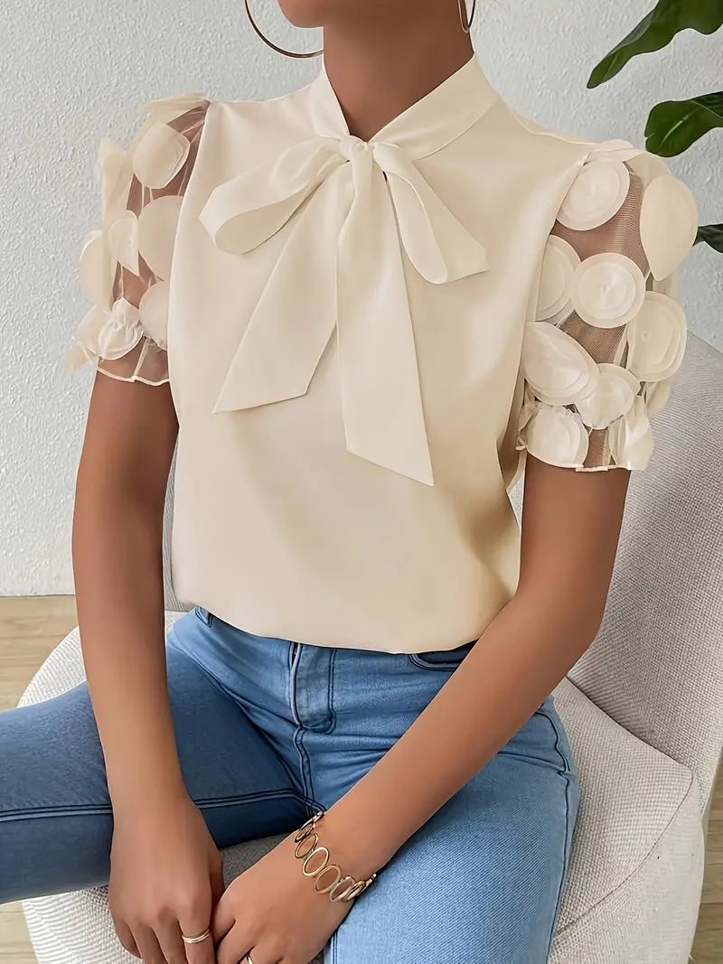 Iscaria – Bluse mit eleganter Fliege und Netzärmeln